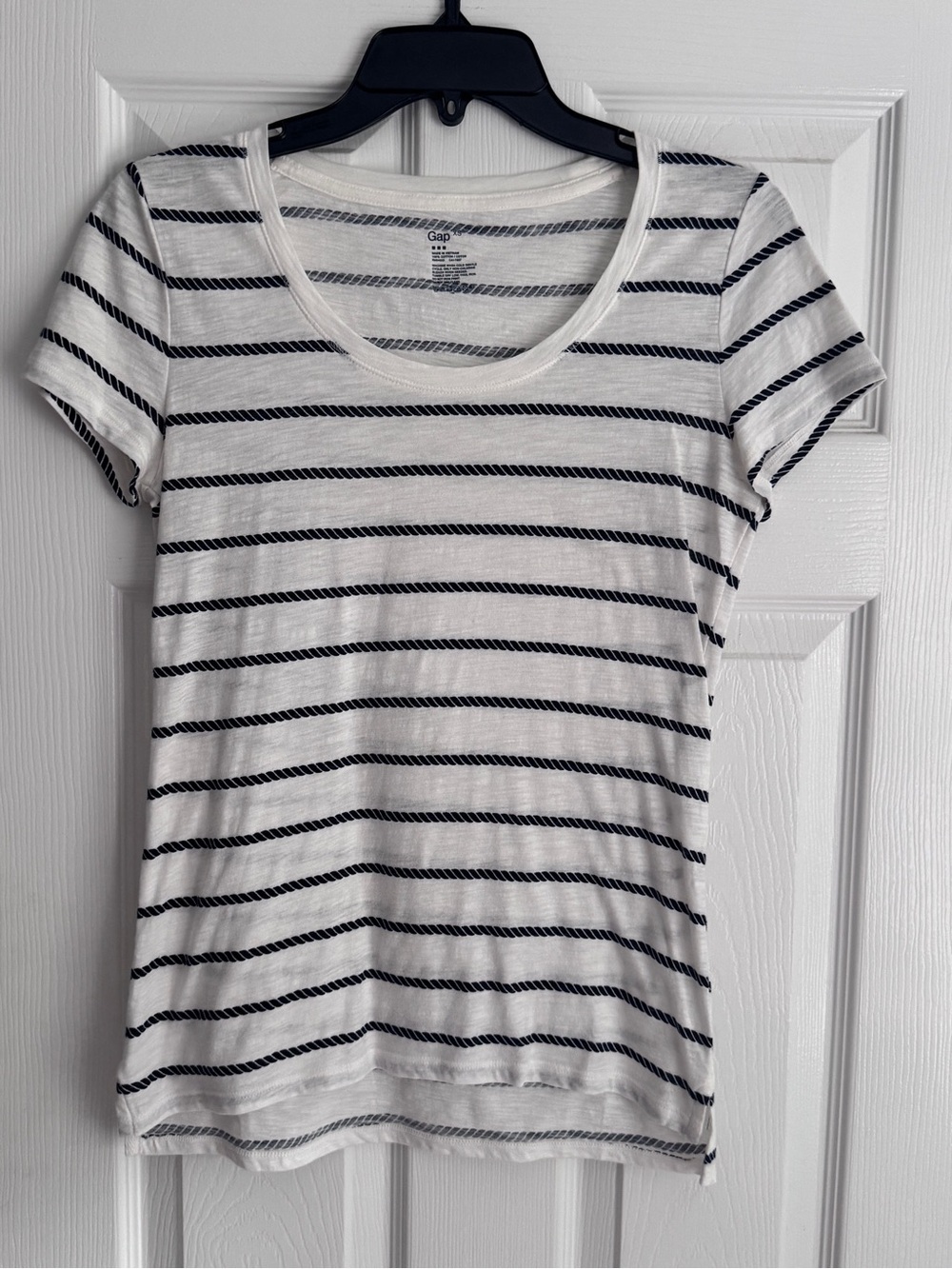GAP White Tee with Navy Rope-Style Stripes, Americana, Nautical, Coastal